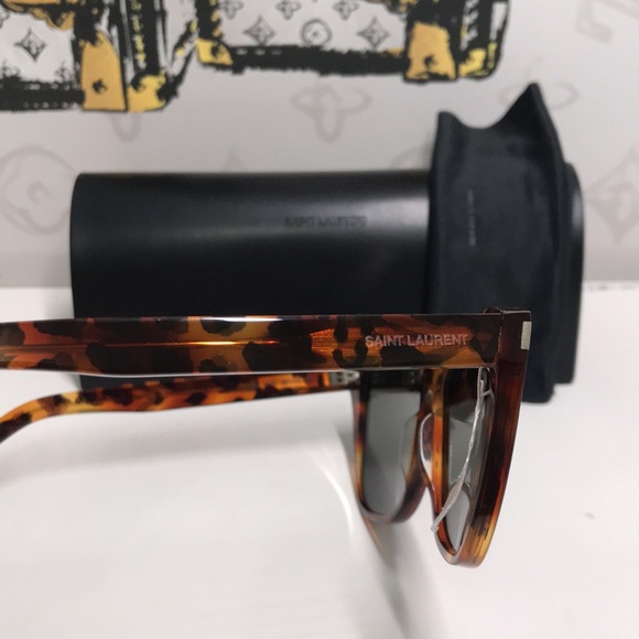 Tortoise Shell Sunglasses SL1 015 main image 11